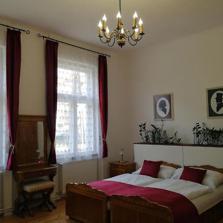 Tulipanvendeghaz Hotell Keszthely Exteriör bild