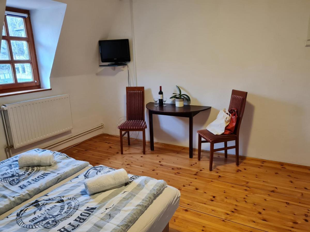 Tulipanvendeghaz Hotell Keszthely Exteriör bild