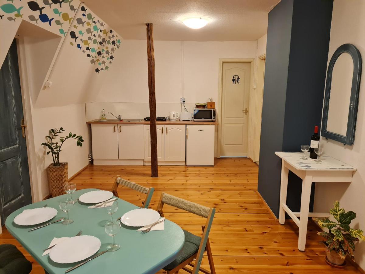 Tulipanvendeghaz Hotell Keszthely Exteriör bild