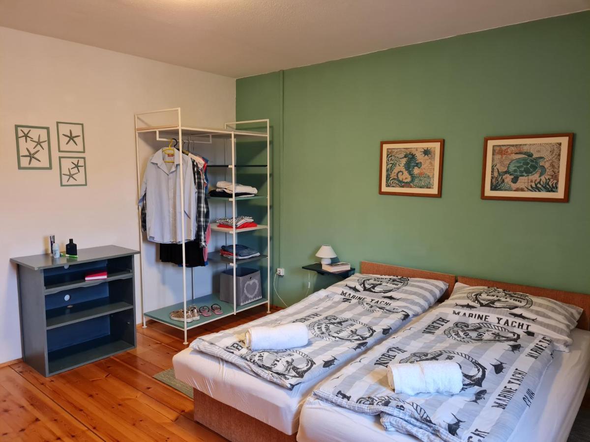 Tulipanvendeghaz Hotell Keszthely Exteriör bild