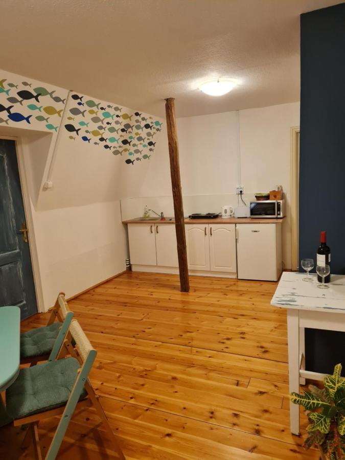 Tulipanvendeghaz Hotell Keszthely Exteriör bild
