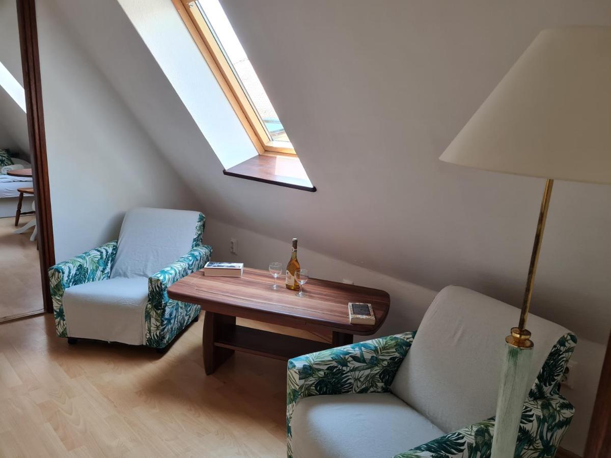 Tulipanvendeghaz Hotell Keszthely Exteriör bild