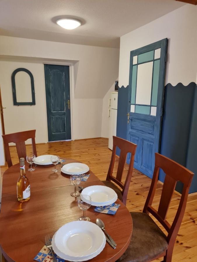 Tulipanvendeghaz Hotell Keszthely Exteriör bild