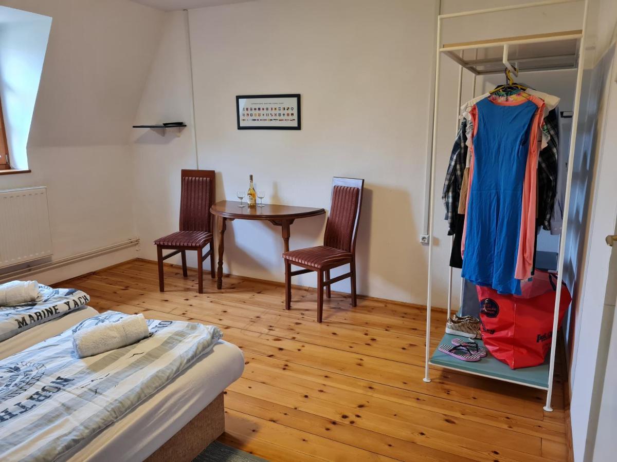 Tulipanvendeghaz Hotell Keszthely Exteriör bild