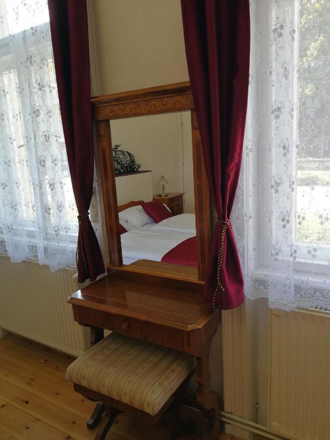 Tulipanvendeghaz Hotell Keszthely Exteriör bild