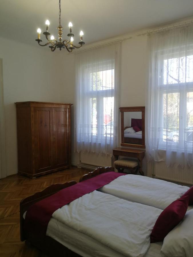 Tulipanvendeghaz Hotell Keszthely Exteriör bild
