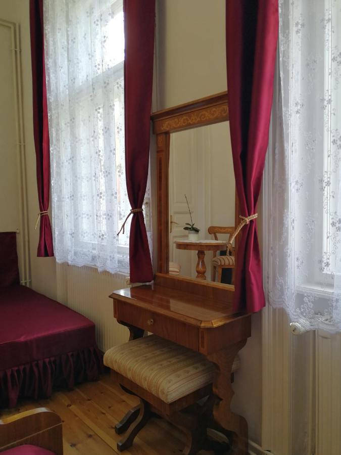 Tulipanvendeghaz Hotell Keszthely Exteriör bild